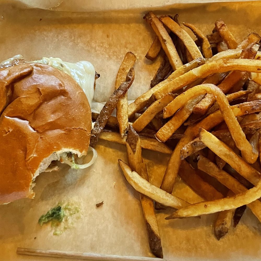 Crispy chicken sandwich
